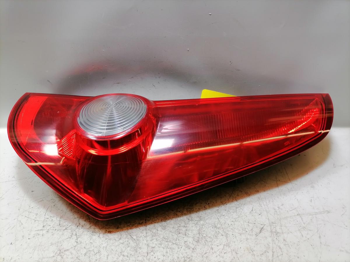 Opel Agila B original R&uuml;cklicht R&uuml;ckleuchte Schlussleuchte rechts Bj.2013